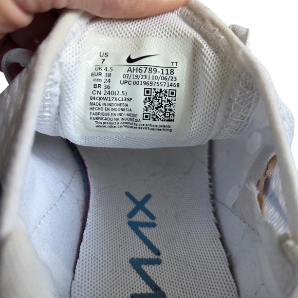 Nike Air Max 270 White University Blue Athletic Sneakers 7 - Picture 9 of 11